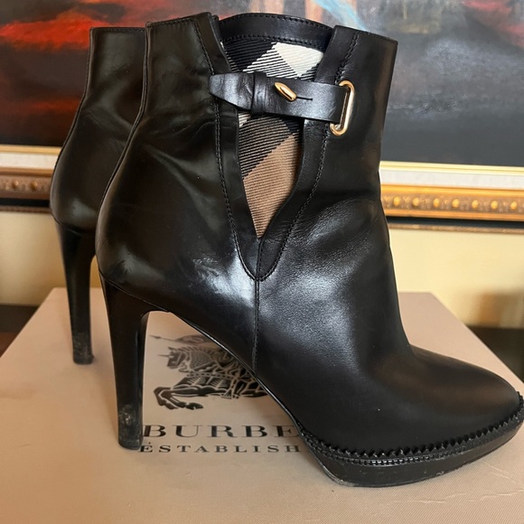 Burberry Black Leather Ankle Boots - Picture 1 of 9